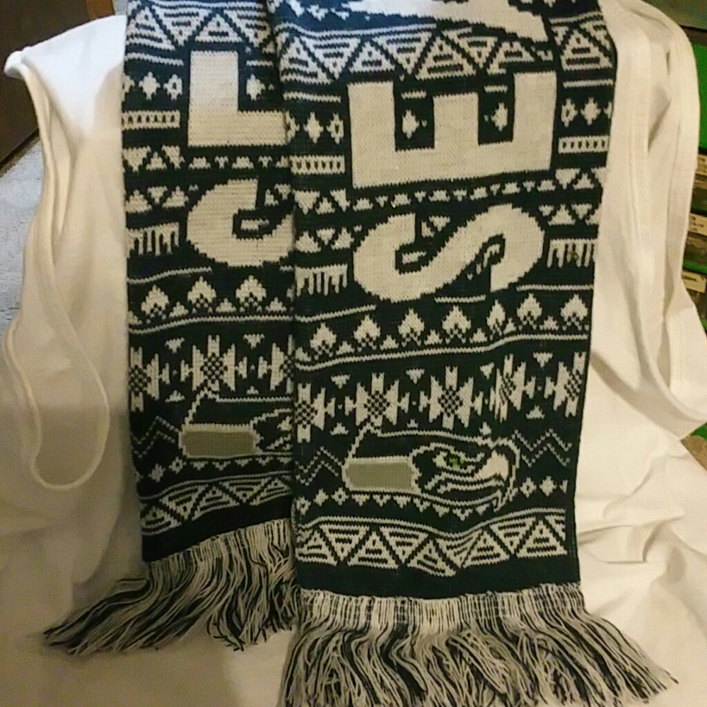 SEAHAWKS SCARVE